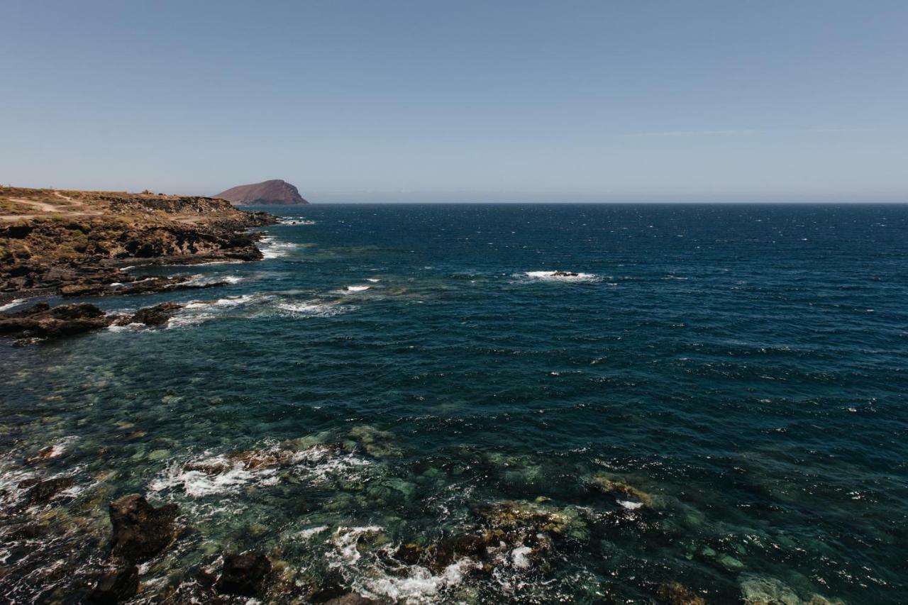 El Mirador: Sea Views From The Shore Los Abrigos Buitenkant foto